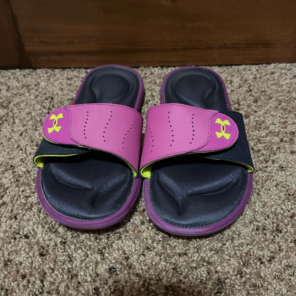 Under Armour shoes size 8